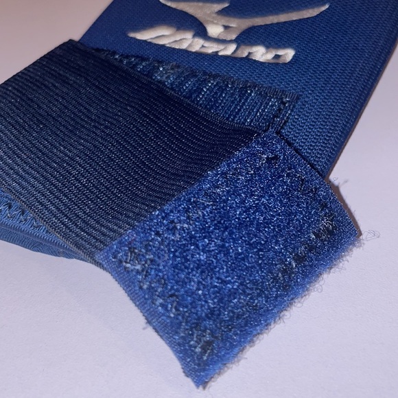 Mizuno Powerlock Support Wristband 5.5" Navy Blue - Picture 6 of 7